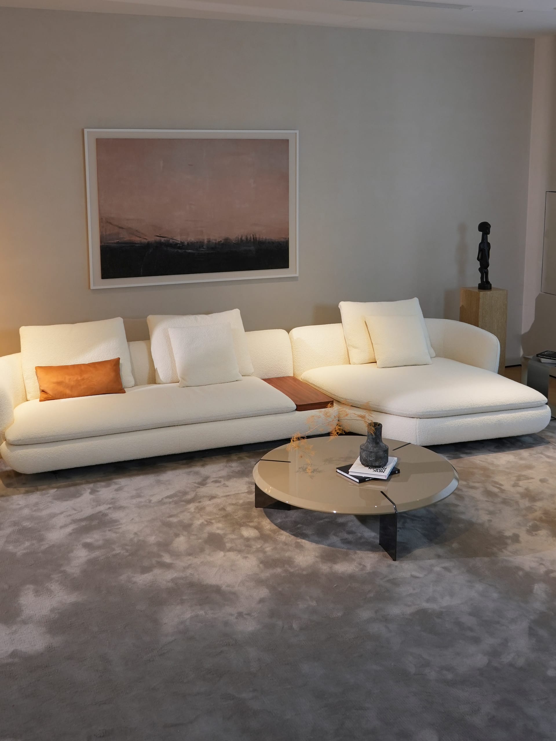 Vivian Sofa detail 8